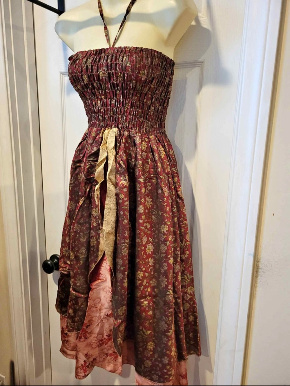 Source Unknown Burgundy Floral Smocked Strapless Midi Dress with Pink Underlayer